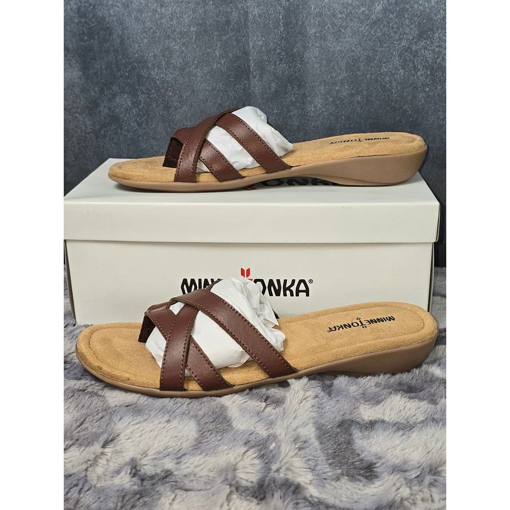 NWB Minnetonka Sunny Thong Dark Brown Leather Strappy Sandals Womens 10 Narrow